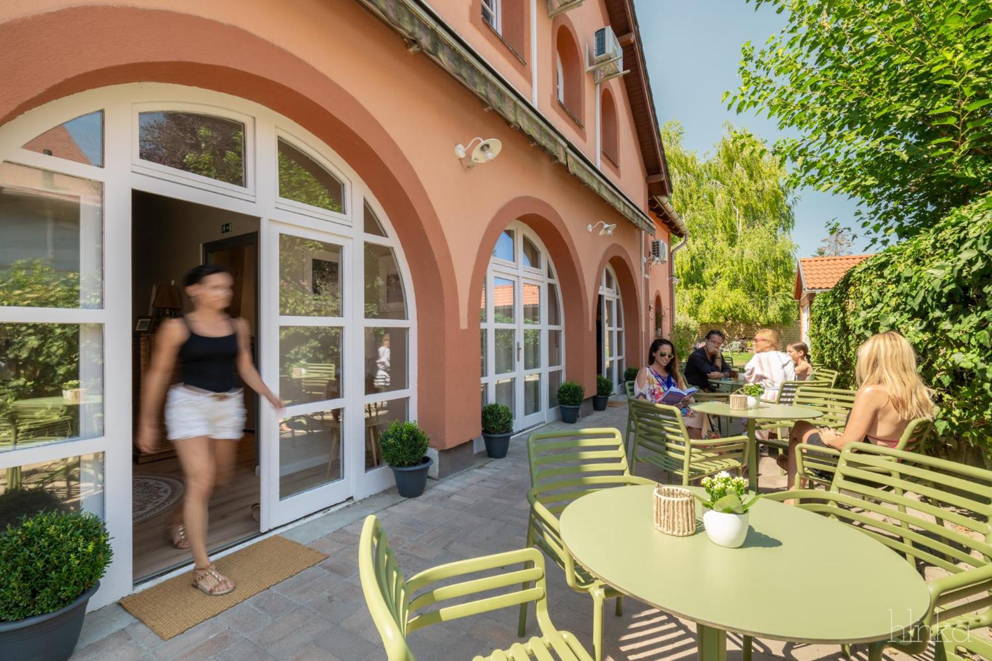 بالاتونكينيشي Delceg Rece Minihotel المظهر الخارجي الصورة