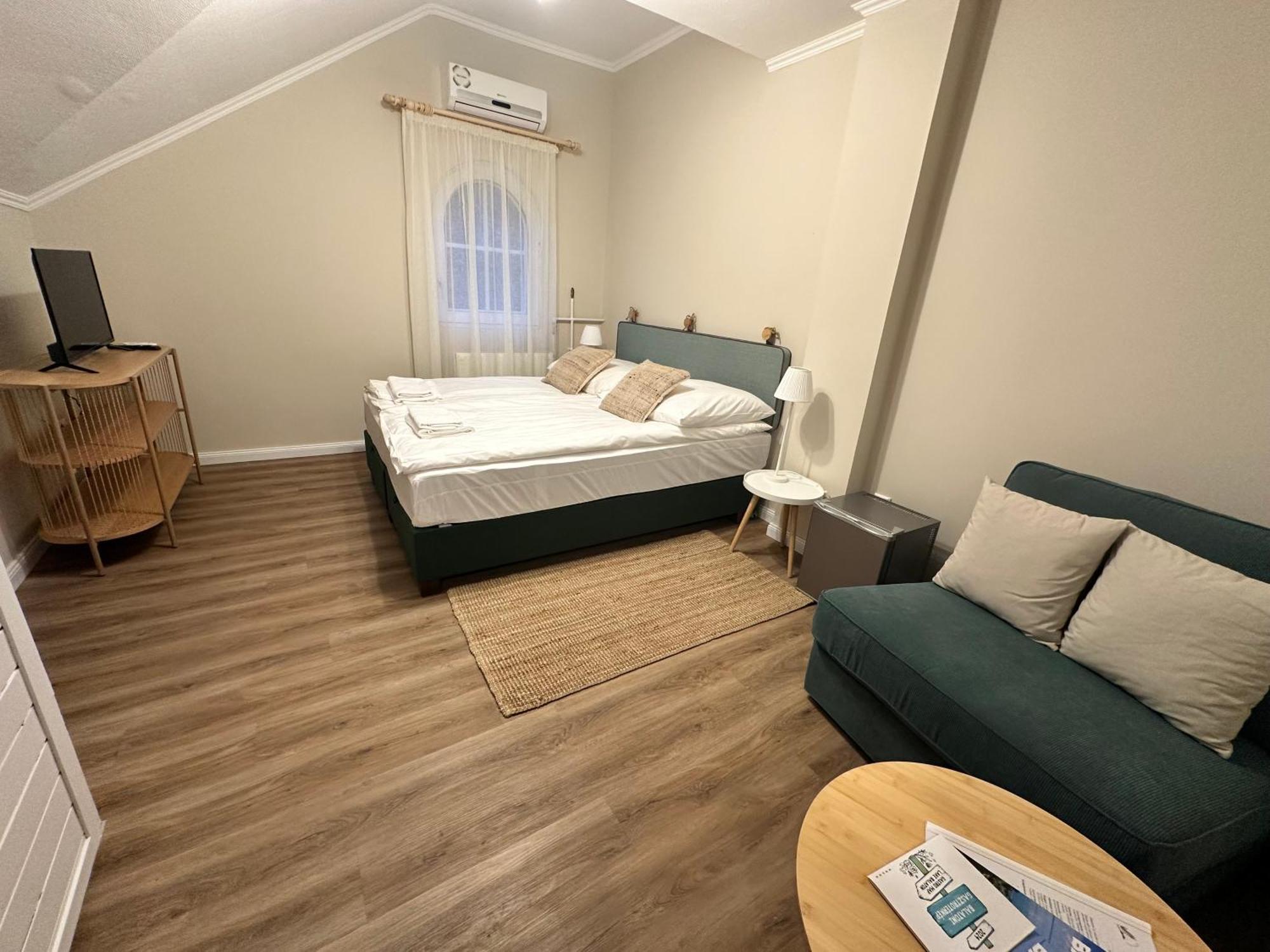 بالاتونكينيشي Delceg Rece Minihotel المظهر الخارجي الصورة